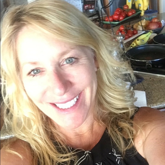 Meet your Posher, Suzy - Picture 1 of 1